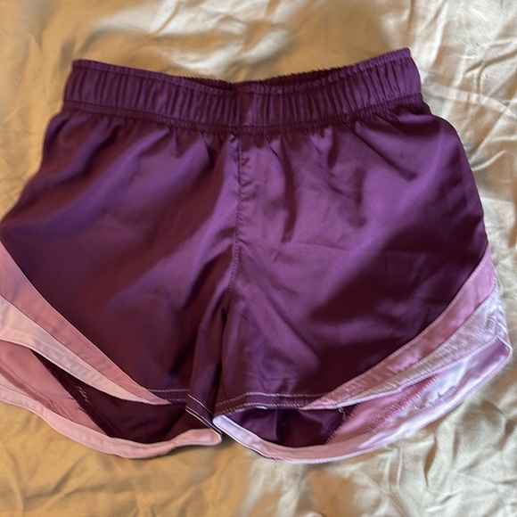 Girls size small shorts and top from old navy. EUC - Picture 4 of 6